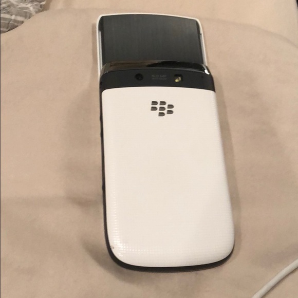 Blackberry - Picture 3 of 5